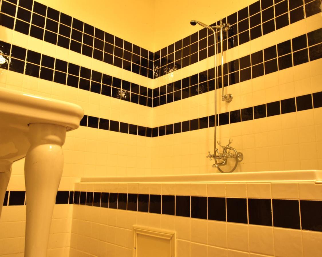 Logis Hotel Le Boudoir Бельвес Экстерьер фото